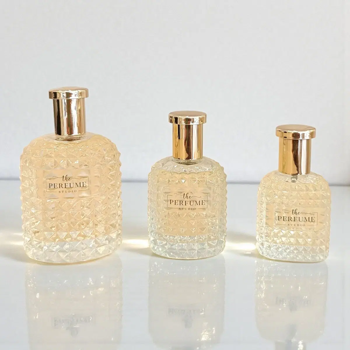 Γυναικεία αρώματα The Perfume Studio με χρυσό καπάκι